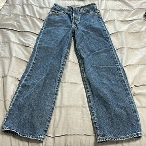 Levi | RIBCAGE STRAIGHT